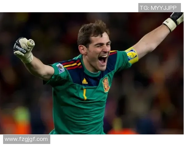 足球巨星挥别绿茵场的感人瞬间退役告别照片记录辉煌岁月与不舍情怀